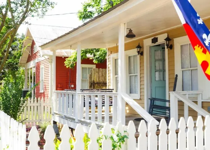 Clinton House Holiday home Lafayette